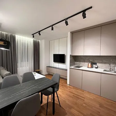 Апартаменти в центрі львова, біля форуму, вул. замарстинівська 34 Львів