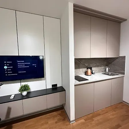 інстаграмна стильні на вулиці під голоском 15б Apartment Lviv